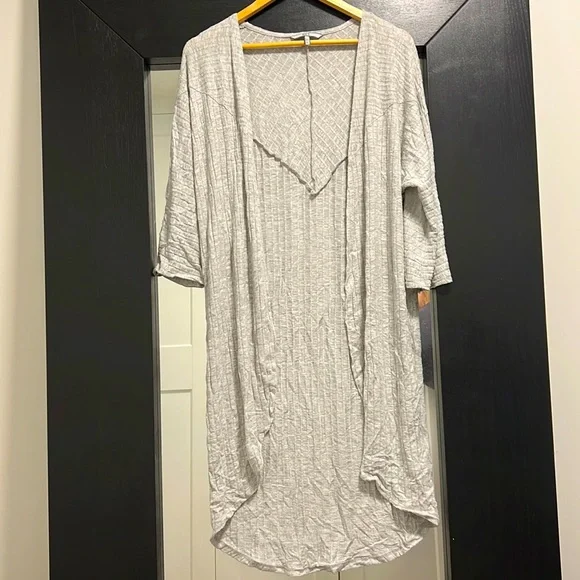 Cardigan - Picture 1 of 1